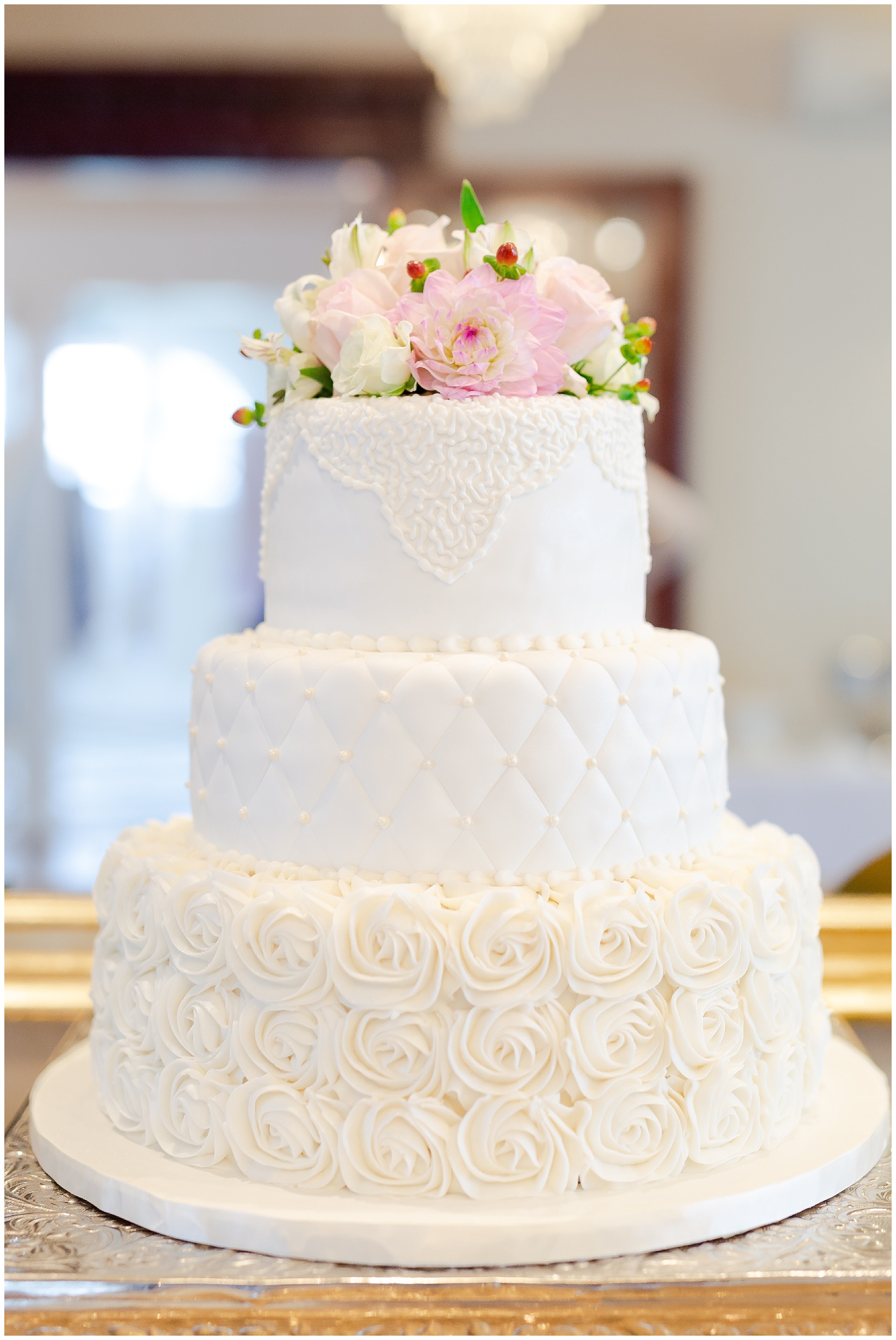 Top 5 Virginia Wedding Cakes recommended by Luke and Ashley Photography